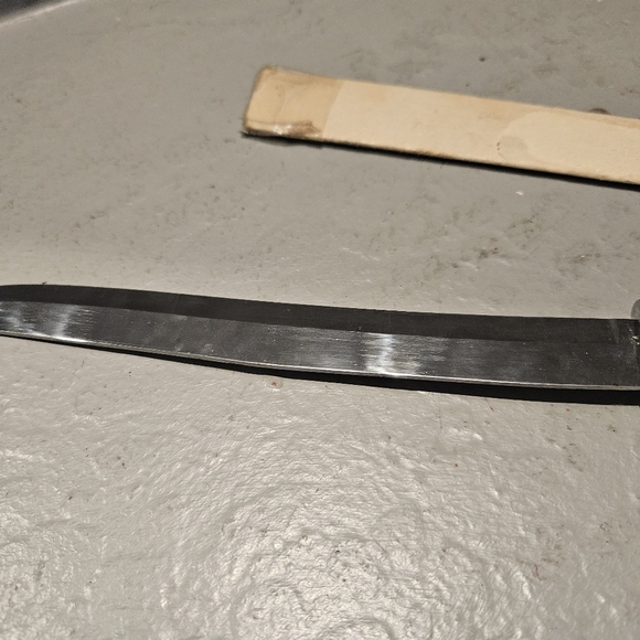 Quikut 10" Knife Cream Handle - Picture 8 of 13